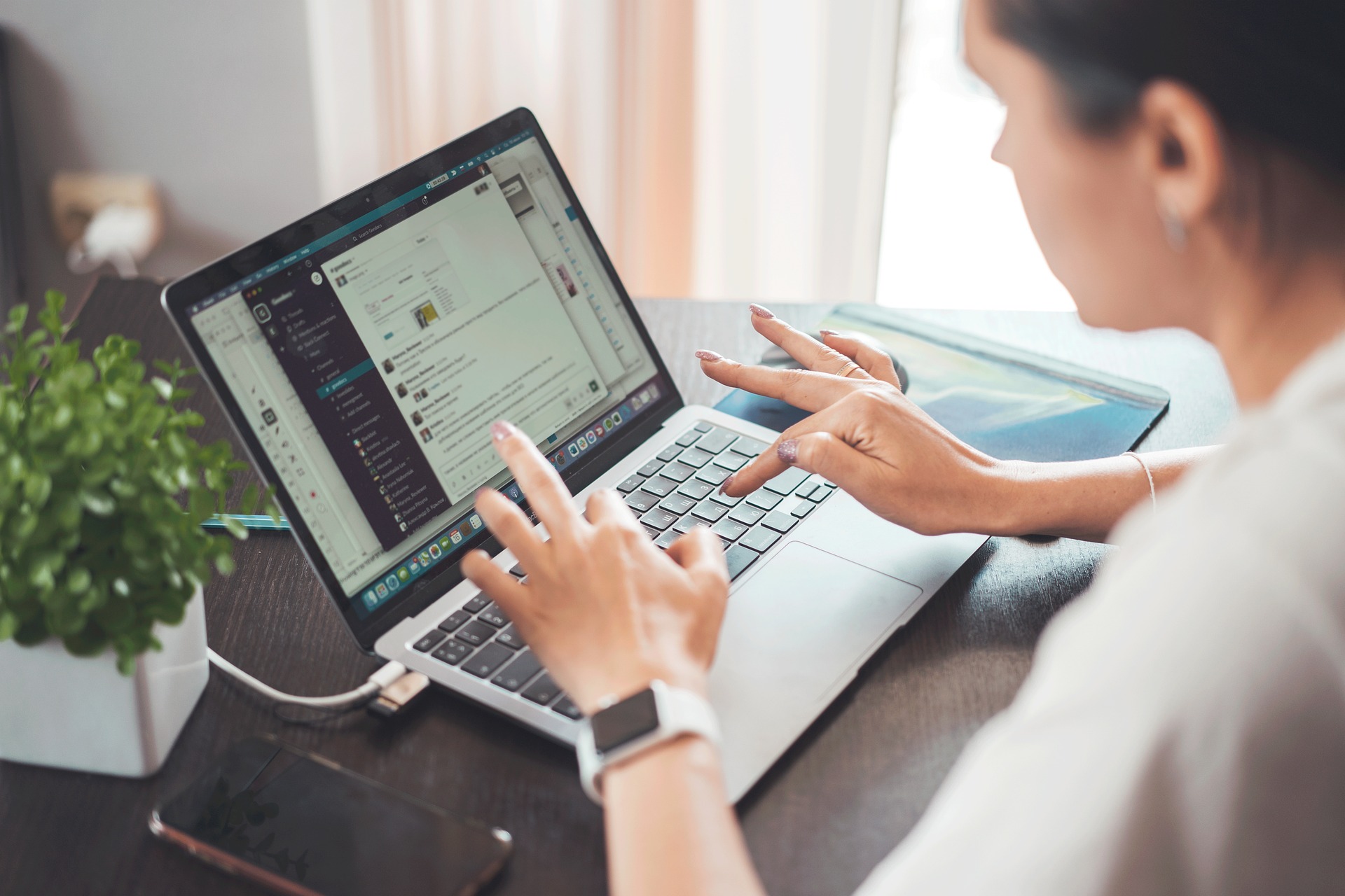 telework-6795505_1920 telework-6795505_1920